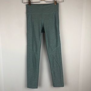 Outdoor Voices leggings size XS
